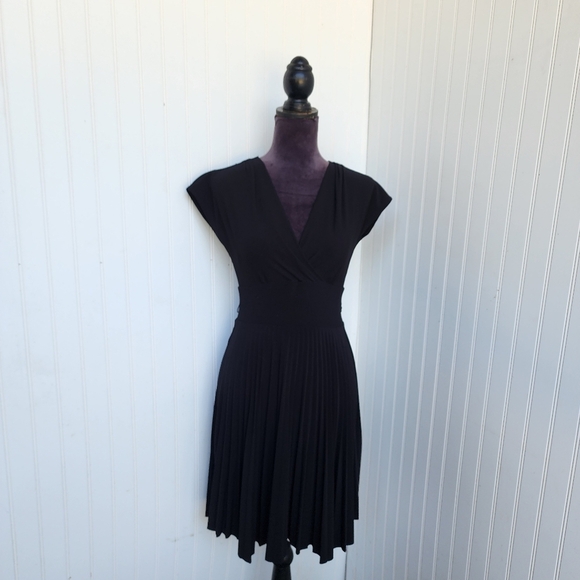 Alfani Womens Stretch V-Neck Black Pleated Short Sleeve Dress Petite PP XS - Picture 1 of 13
